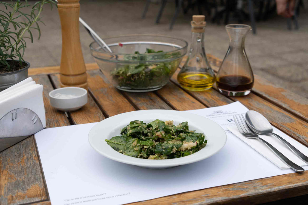 Cum să pregătșsti o salată cu superalimente