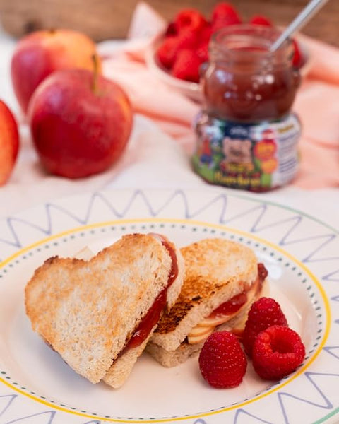 Preparat tartinabil din zmeura si mere Zentis Him-Bärchen mit apfel, 250g PRECOMANDA**