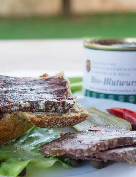 Conservă Blutwurst Bio BESH 200g – servită pe farfurie