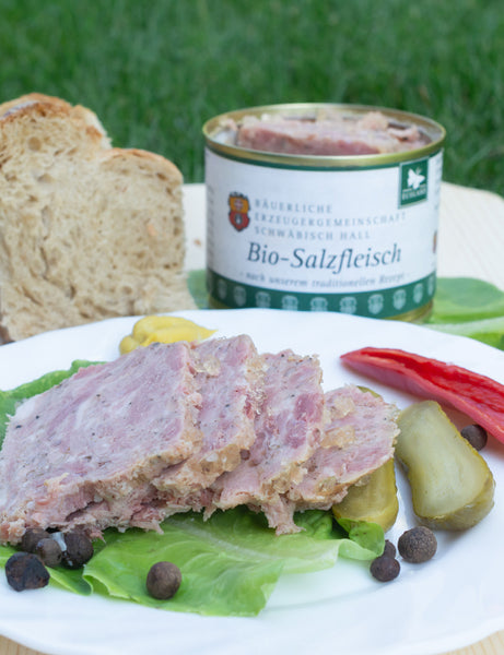 Carne coaptă în sare Bio Salzfleisch BESH 200g – servită pe farfurie