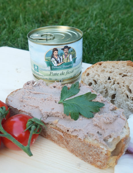 Pate de Ficat Porc Donau-Bauern 200g – pe pâine cu roșii
