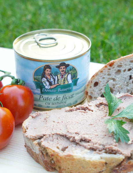 Pate de Ficat cu Usturoi Donau-Bauern 200g – pe pâine cu roșii